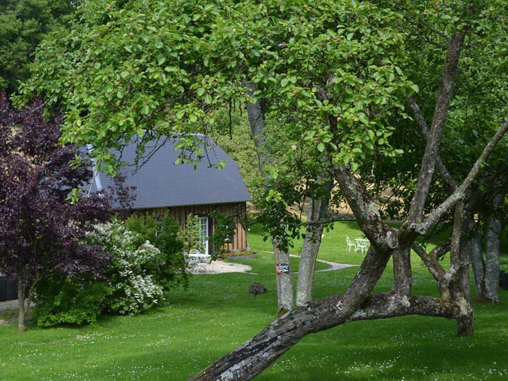 Les Fermes De Florence Bien Etre Et Nature Les Champeaux Екстер'єр фото